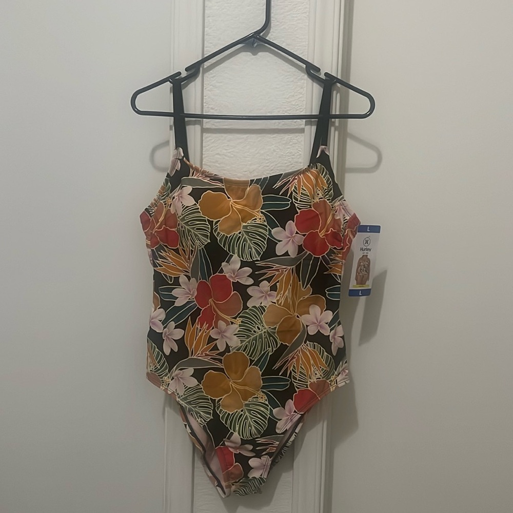 Hurley bathing suit